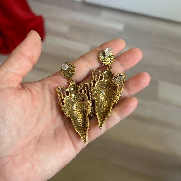 4/$100 Moroccan dangle stud earrings with doves birds 🕊️ - Picture 5 of 6